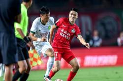 爱游戏中国-北京国安客场逆转河南建业，强势夺冠