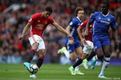 爱游戏在线-包含汉堡要全力以赴击败沃尔夫斯堡，赢球的词条