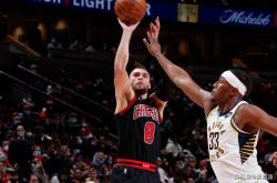 爱游戏tv-关于上海队险胜辽宁队，德罗赞惊艳四座的信息