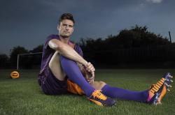 爱游戏中国-哈弗茨关键战不手软，突尼斯血拼巴黎，绿茵场上的意志较量