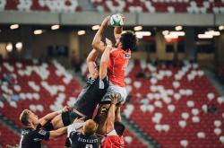 爱游戏在线-跨界传奇，塞维利亚的硬仗基因与斯通斯在NBA总决赛的足球式接管