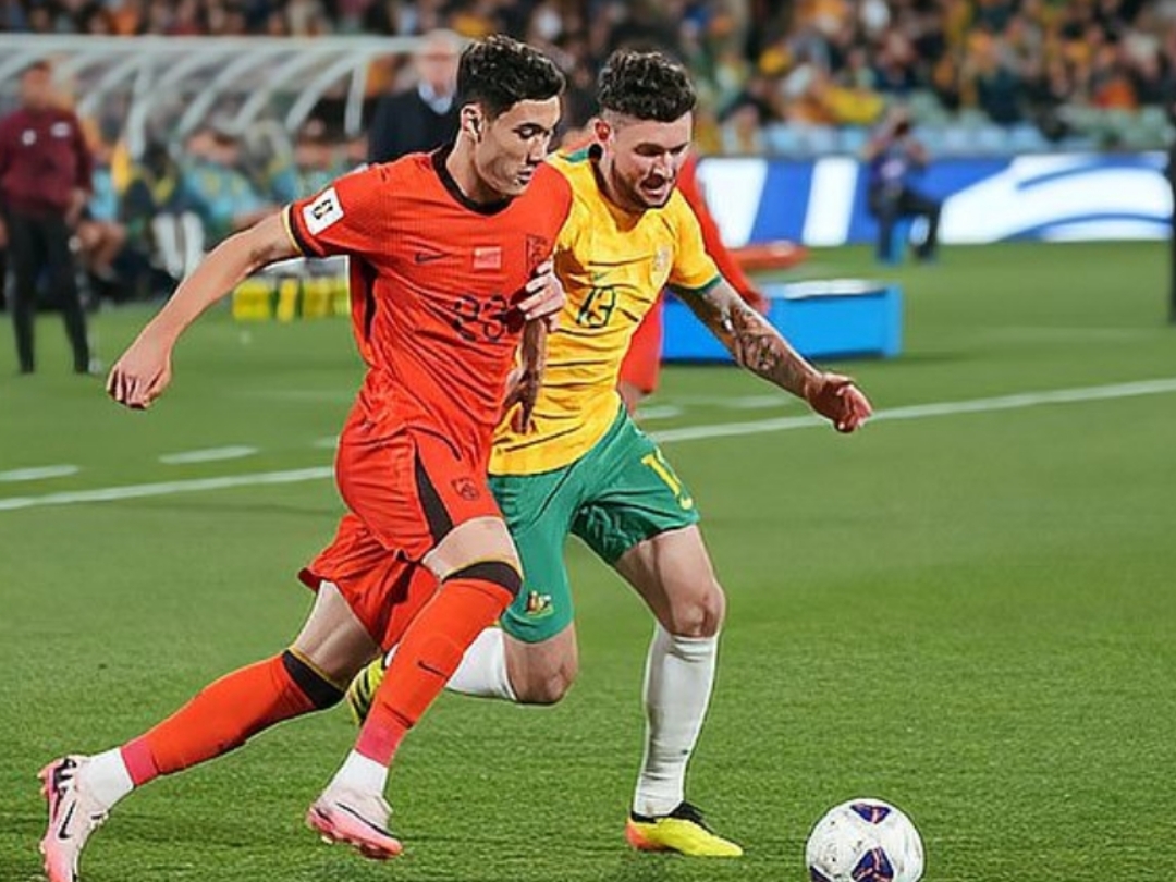 足球赛事激烈角逐，胜负难分