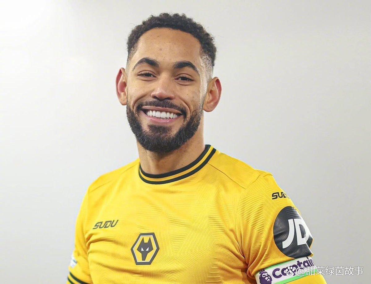 包含马德里压力：曼联锁定主帅目标的词条