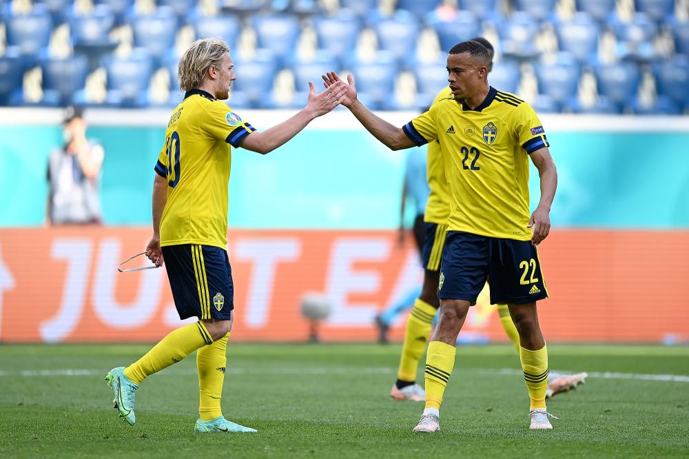 包含斯洛伐克战胜瑞典戏剧性胜利的词条