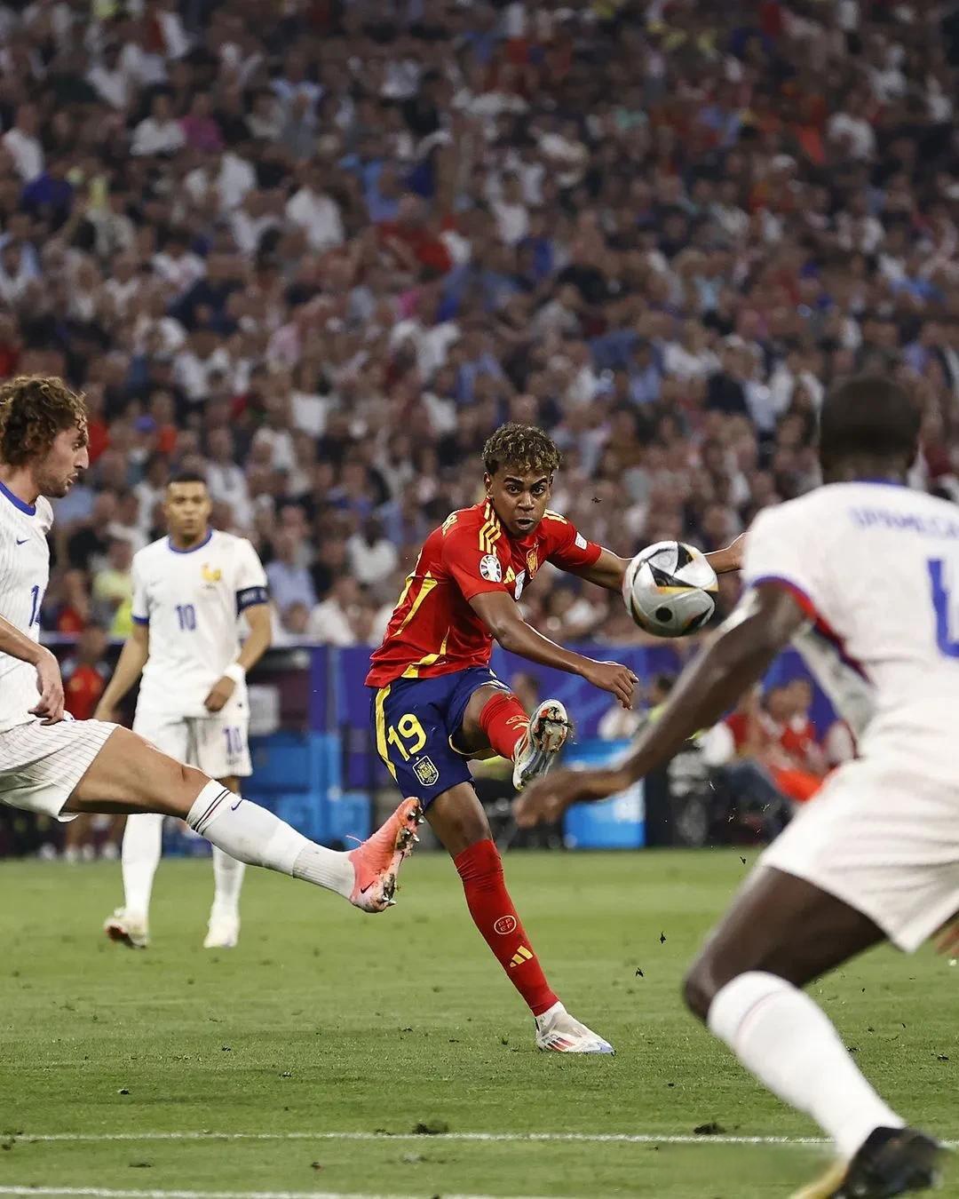 关于塞尔维亚豪取胜利，成功晋级欧洲杯预选赛决赛的信息