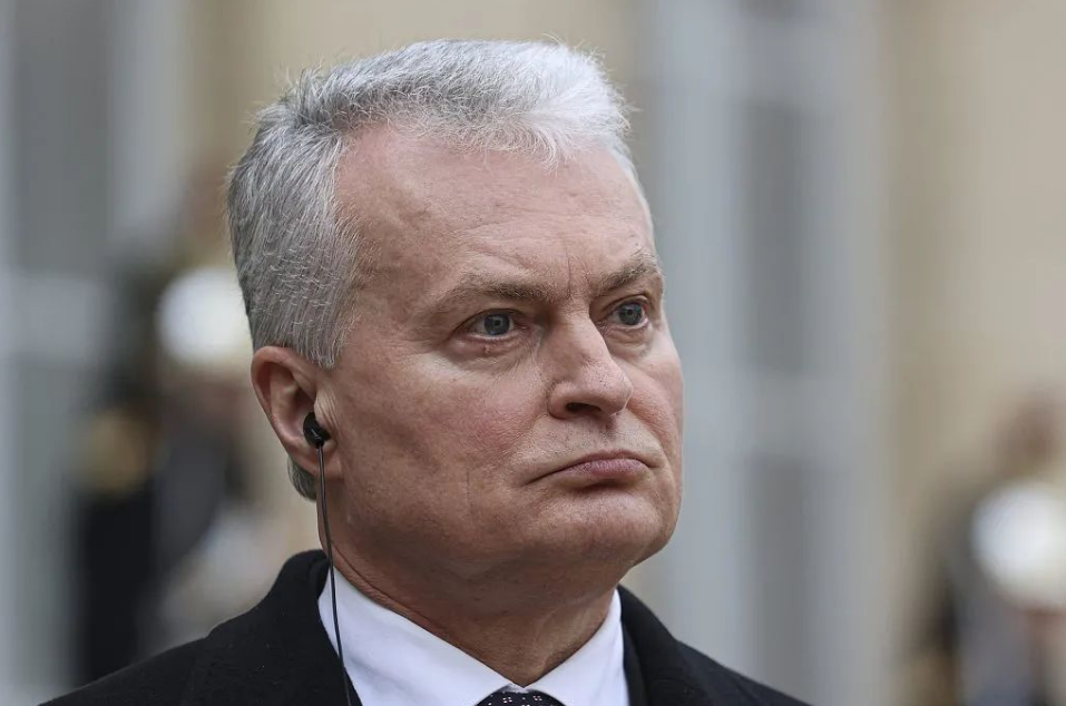 波兰男篮险胜立陶宛男篮，恩比德惊艳世界